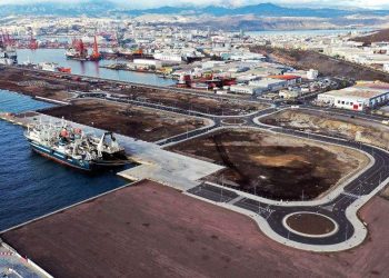 El bluff de la la eólica offshore y ETS en los puertos de Canarias, en la lista de deseos para Madrid por la crisis de Irán