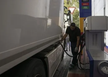 Recaudación tributaria de combustibles en Canarias en 2025: 337 millones de euros, casi un millón al día