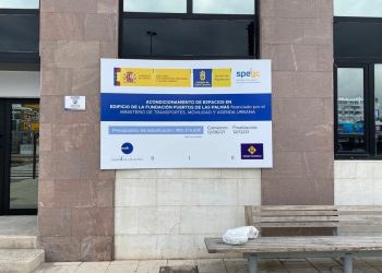 Puertos de Las Palmas: Calzada contrata a un empleado que deununció a la Fundación para un proyecto Interreg del Feder