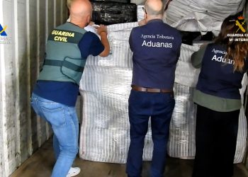Vigilancia Aduanera gane peso en los puertos de Canarias tras la reforma de la AEAT