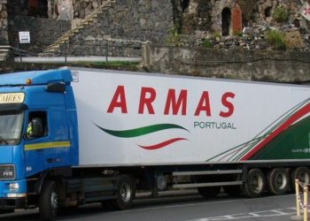 Baleària celebra el 50 aniversario de Intercanarios comprando el negocio a los Armas Mead en Canarias