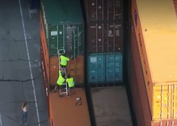 La derechona estibadora, en ‘su mundo’ mientras el acoso laboral a funcionarios fractura el Puerto de Las Palmas