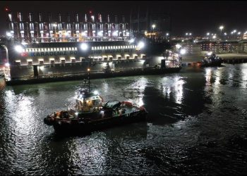 PSOE frena el optimismo del Gobierno canario y exige paralizar la llegada de Karpowership al puerto de Las Palmas