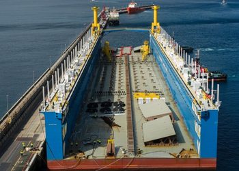 El patético bloqueo de Suárez a Tenerife Shipyards por cuatro metros de lámina de agua