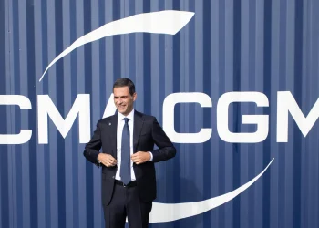 Rodolphe Saadé quiere que CMA CGM le saque más partido al negocio portuario de Canarias